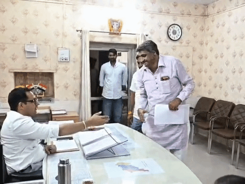 जोधपुर में भाजपा प्रत्याशी के पास 80 करोड़ की संपत्ति; पाली में कांग्रेस प्रत्याशी का पर्चा रद्द|श्रीमाधोपुर,Shrimadhopur - Dainik Bhaskar