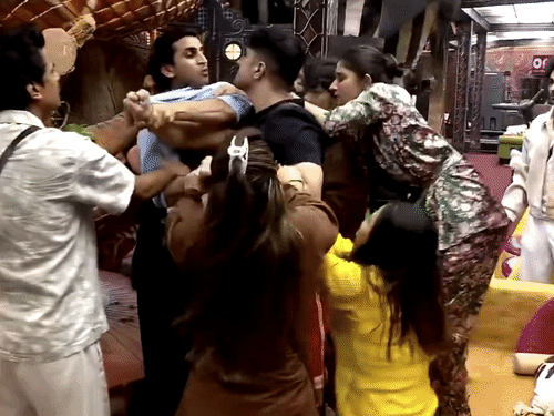 सोशल मीडिया इन्फ्लुएंसर नकुल ढुल उर्फ ‘मिट्ठू डॉन’ ने बिग बॉस-20 में वाइल्डकार्ड एंट्री ली है। - Dainik Bhaskar