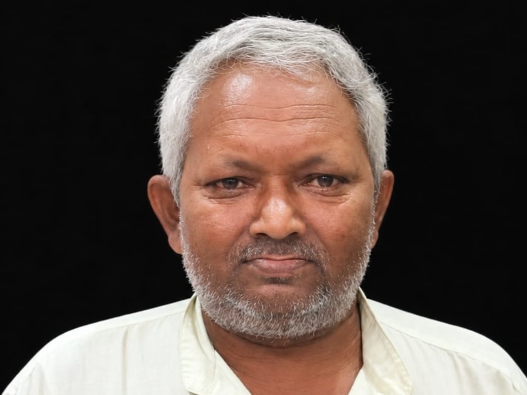 सड़क पार करते हुए ट्रक ने मारी टक्कर, पत्नी की दवा लेने आया था, रिश्तेदार के सामने हुआ हादसा|कुरुक्षेत्र,Kurukshetra - Dainik Bhaskar