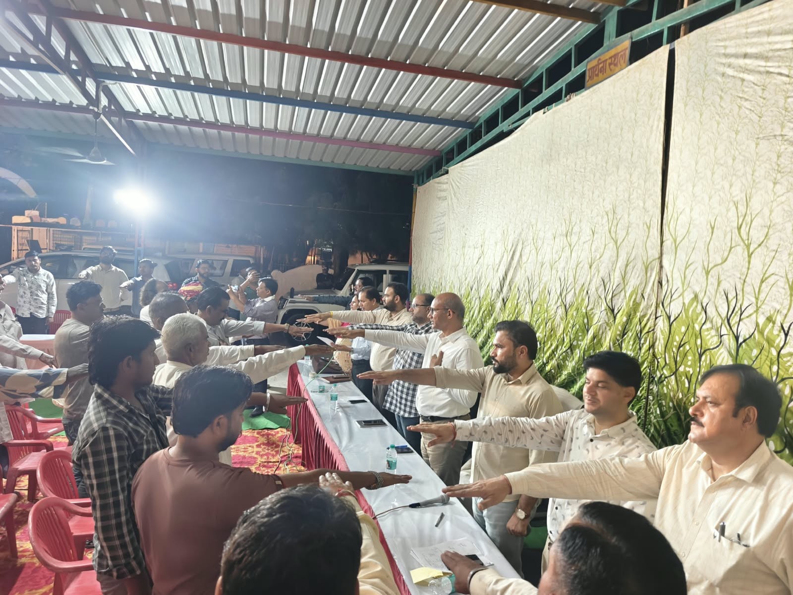 बूंदी कलेक्टर ने मौजूद लोगों को नशा मुक्ति की शपथ दिलाई।