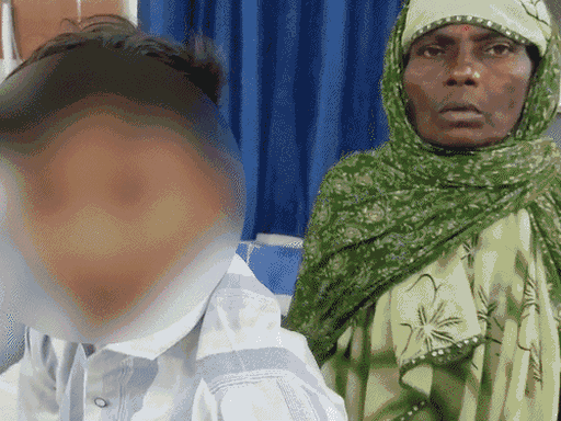 छात्र की तबीयत बिगड़ने पर उसे अस्पताल में भर्ती कराया गया।