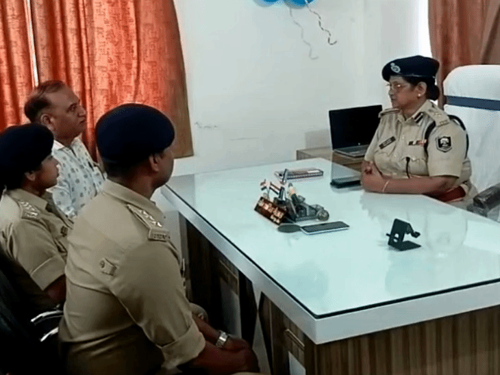 अधिकारियों के दिए जरूरी दिशा-निर्देश।