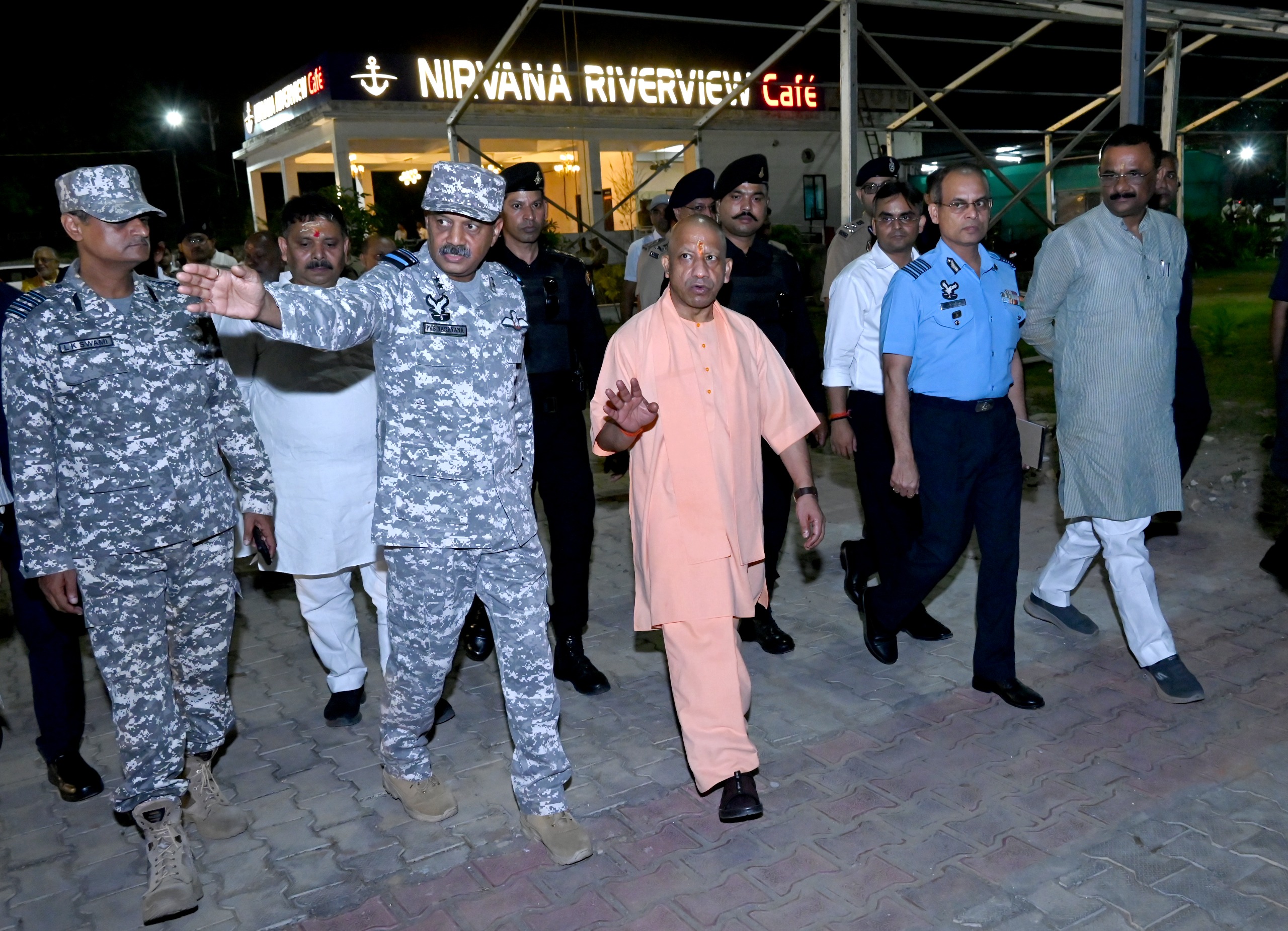 नमो घाट पर स्थलीय निरीक्षण कर आयोजन से जुड़ी व्यवस्थाओं की जानकारी ली।