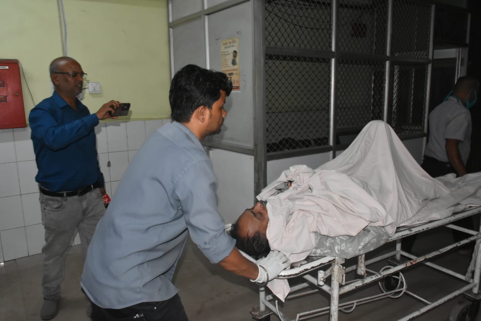 टुंडी के मनियाडीह में पुलिस मुठभेड़ में घायल शंकर डे बंगाल में बड़ी वारदात को अंजाम देने की तैयारी में था।