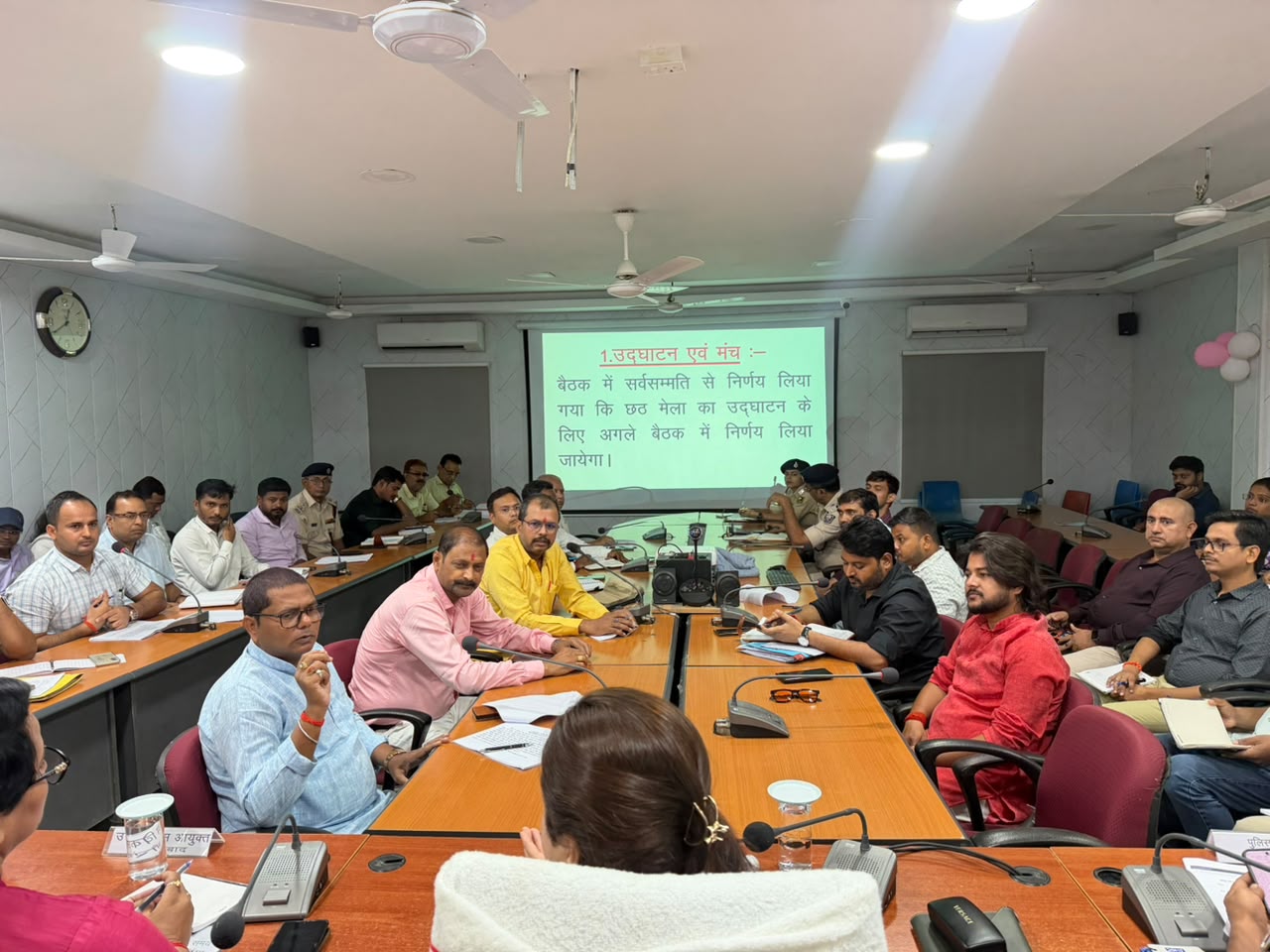 छठ मेले में श्रद्धालुओं के ठहरने, पेयजल और चिकित्सा की होगी विशेष व्यवस्था।
