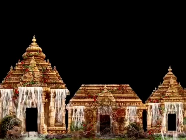 पटना के एतवारपुर के पूजा पंडाल में 3D मैपिंग शो दिखाया जा रहा है।