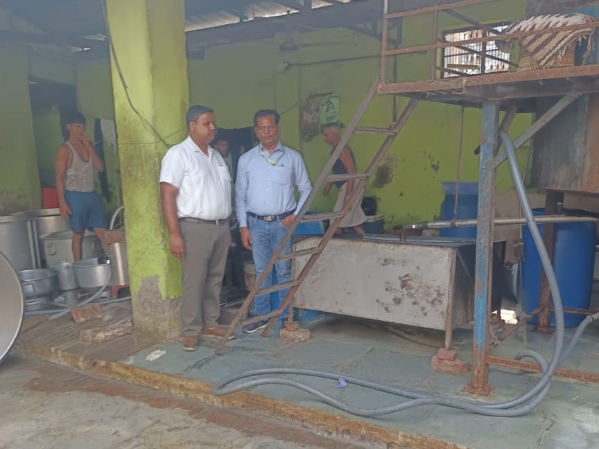 Mathura Food Safety Raid | Milk Paneer Oil Samples Sent For Lab Testing