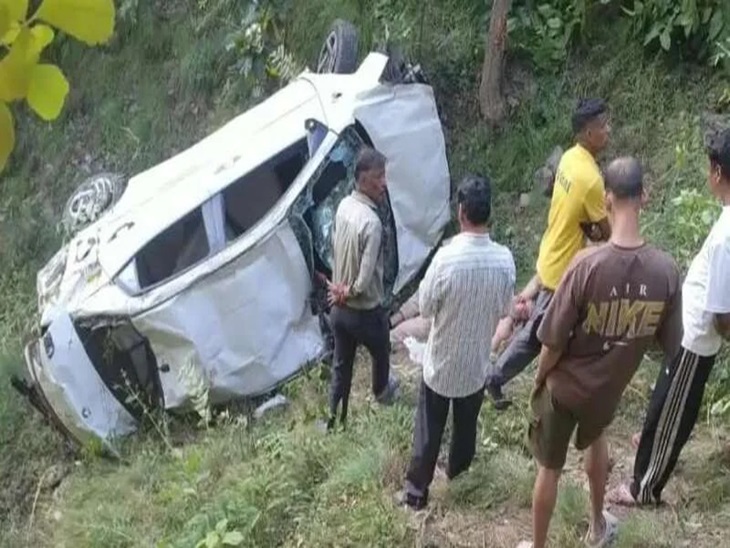 उत्तराखंड में खाई में गिरी फरीदाबाद के परिवार की कार, 5 लोग घायल