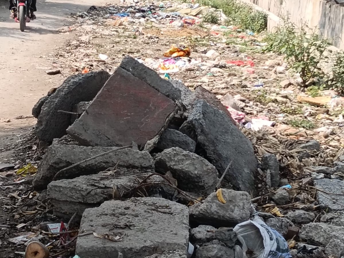 Aligarh Smart City Failure | Jamalpur Drain Garbage Filth Problem