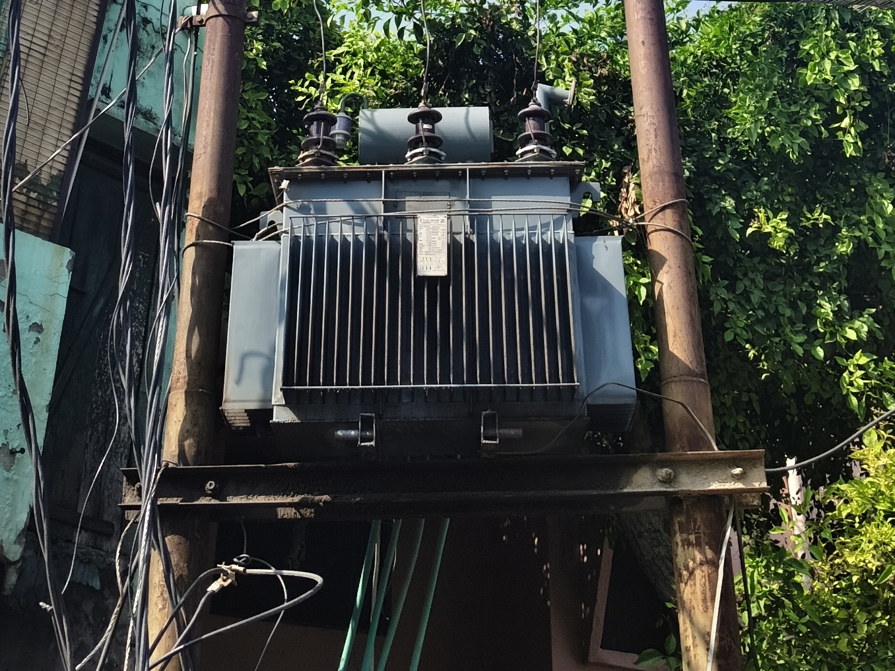 Aligarh Rasalganj Exposed Transformer Wires Risk School Children Safety