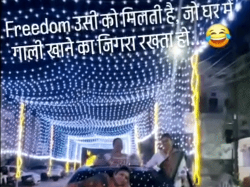 पोस्ट पर कैप्शन के साथ वीडियो सोशल मीडिया पर अपलोड किया।