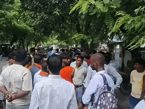 Insitigating Constable arrested for instigating girl to commit suicide