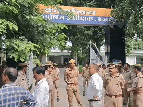 Insitigating Constable arrested for instigating girl to commit suicide