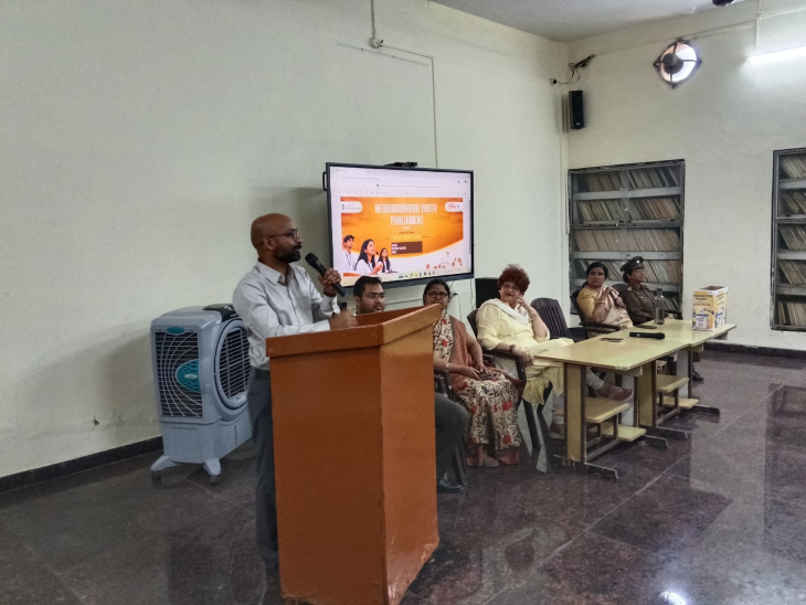 प्राचार्य डॉ. प्रतिभा मुखर्जी साहूकार ने युवाओं को नशे से दूर रहने की सीख दी।