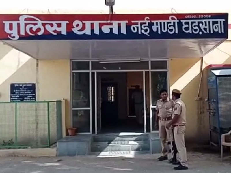 बाइक पर आए थे दो बदमाश, कान की बालियां खींचकर भागे|अनूपगढ़,Anupgarh - Dainik Bhaskar