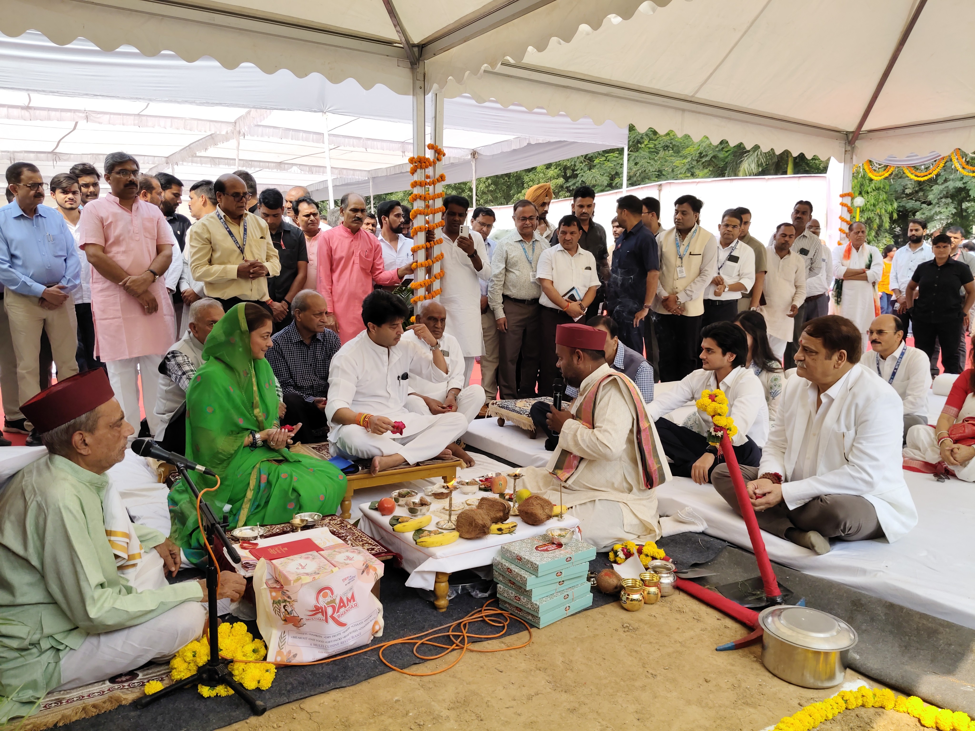 एमआईटीएस कार्यक्रम के दौरान केंद्रीय मंत्री ज्योतिरादित्य सिंधिया। - Dainik Bhaskar
