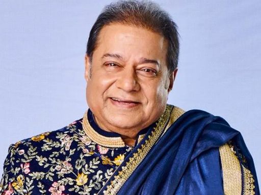 अनूप जलोटा को मुख्य रूप से उनकी भजन और गजल गायकी के लिए जाना जाता है। उन्हें 'भजन सम्राट' की उपाधि दी गई है।