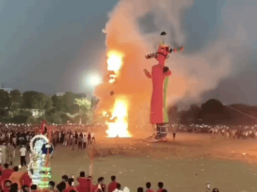 NIT में मंत्री कृष्णपाल गुर्जर पहुंचे; 15 जगहों पर जले पुतले|फरीदाबाद,Faridabad - Dainik Bhaskar
