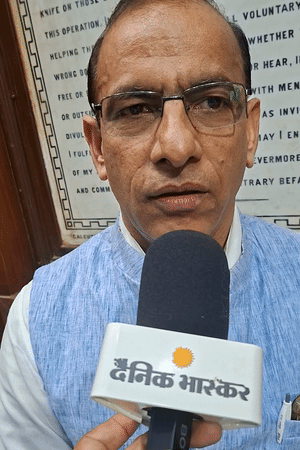 डॉ. अविनाश अग्रवाल, HOD, CCM विभाग, KGMU