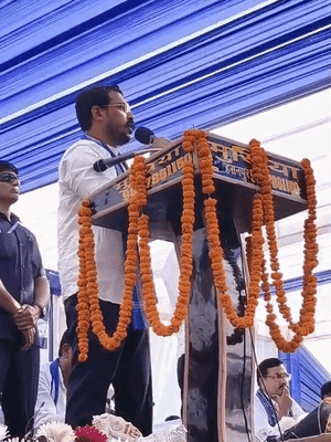 18 अक्टूबर को अमरोहा के हसनपुर में चंद्रशेखर ने कहा- सीएम योगी बिजनौर की किसी भी सीट से चुनाव लड़ें। हराकर नहीं भेजा तो राजनीति छोड़ दूंगा।