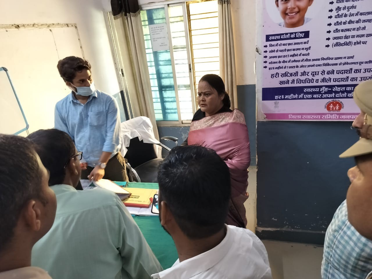 Lar CHC Inspection | Geeta Vishwakarma Reviews Health Facilities & OPD