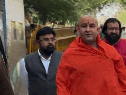 भारती बोले- युवाओं को नशे से बचाना सबसे बड़ी राष्ट्र सेवा; एक मंच पर आए संत-नेता|गुरुग्राम,gurugram - Dainik Bhaskar