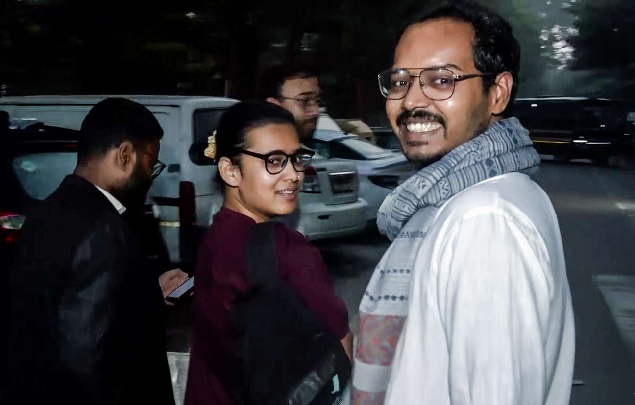 नेहा बोरा को 17 अक्टूबर को सुबह करीब 5 बजे रिहा किया गया था।
