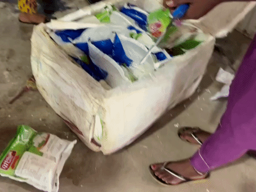 रायपुर में फूड डिपार्टमेंट ने 750 किलो पनीर नष्ट कराया।