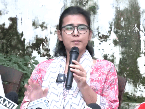 नेहा ने शनिवार को CPI(ML) लिबरेशन के पार्लियामेंट्री ऑफिस में प्रेस कॉन्फ्रेंस की। - Dainik Bhaskar