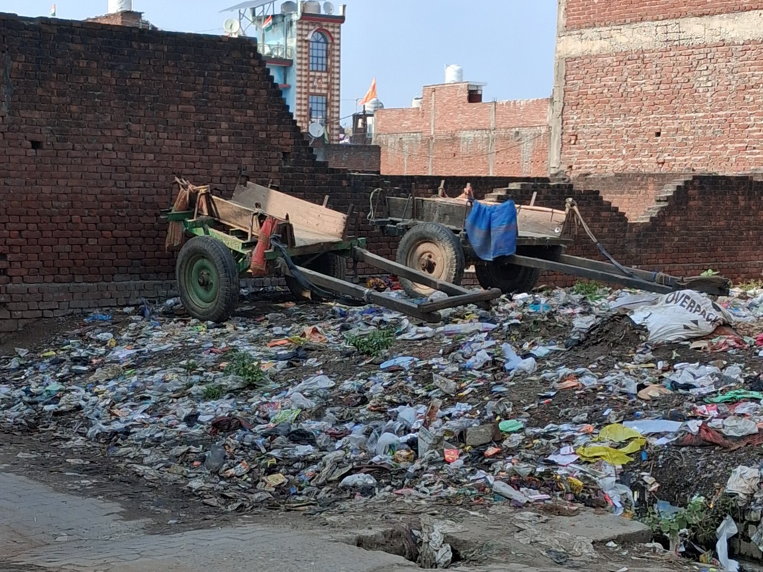 Moradabad Garbage Crisis | Dhakka Area Sanitation Failure & Nagar Nigam