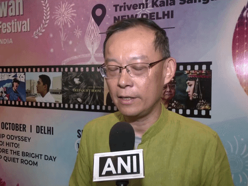 चेन ने दीपिका पादुकोण और शाहरुख खान को अपने पसंदीदा भारतीय अभिनेता बताया। बातचीत के दौरान उन्होंने ‘बाहुबली’ देखने का भी जिक्र किया।