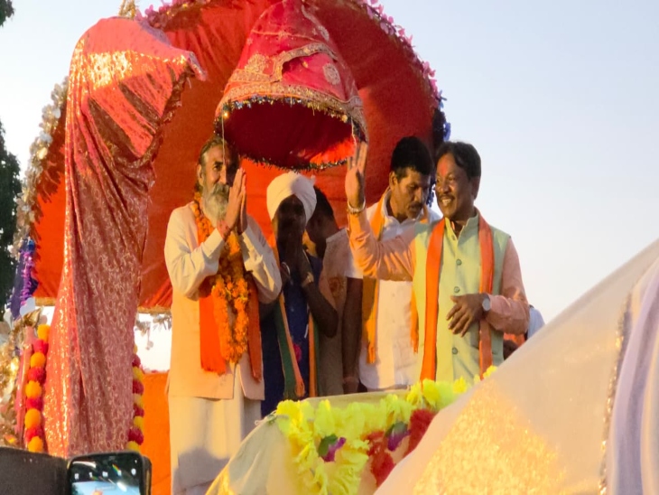 सांसद भोजराज नाग, बस्तर सांसद महेश कश्यप ने भी मेले में हिस्सा लिया।