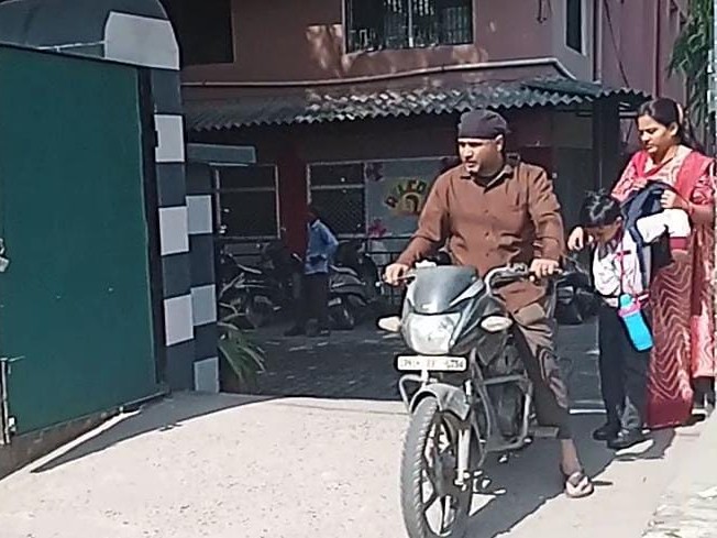 Aligarh St Fidelis School Controversy | Holiday Violation Valmiki Jayanti