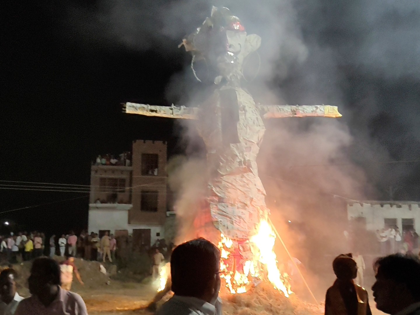 Dussehra In Hathras | Harsh Kant Kushwaha Burns Ravan Effigy In Purdil ...