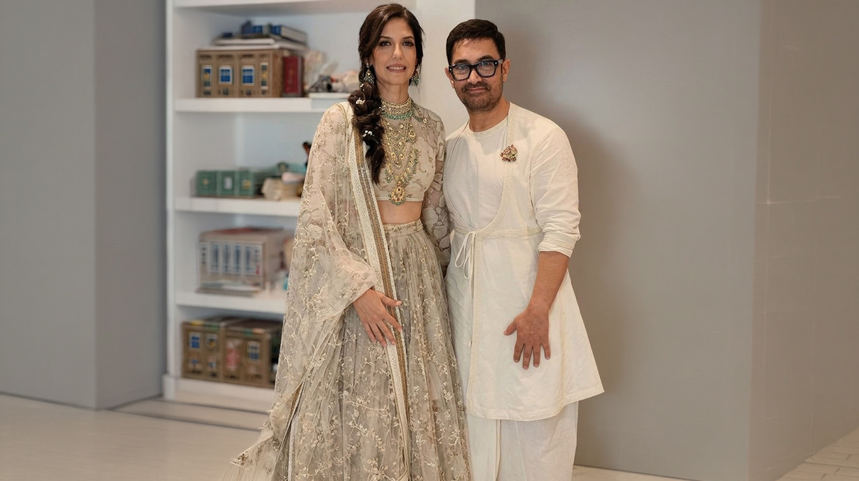 जुलाई में आमिर खान ने गौरी स्प्राट से शादी की थी जिसके बाद लॉरेंस गैंग ने उन्हें जान से मारने की धमकी दी थी।