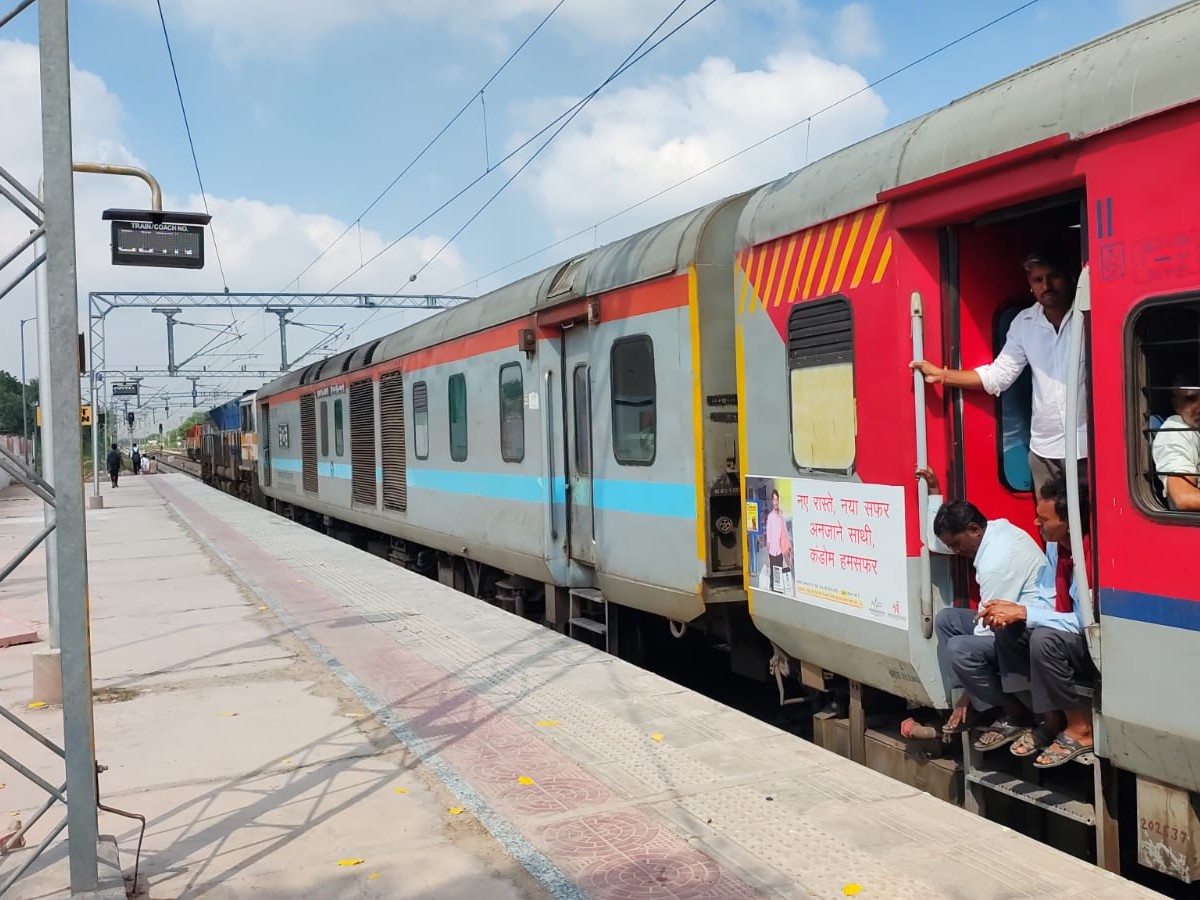 Express Coaching Mandore Express Extra Coaches | Merta Railway Station Festive Relief