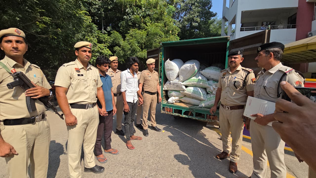 The accused arrested by the police in Gurugram with cannabis worth ₹1.25 crore.