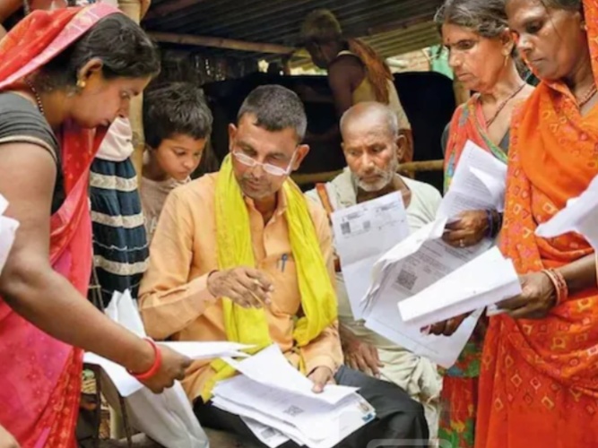 दिल्ली SIR पर सुप्रीम कोर्ट; पूछा- दोबारा नाम जुड़वाने के लिए Form-6 क्यों भरें|देश,National - Dainik Bhaskar
