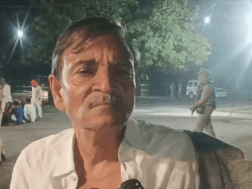 भाजपा शिक्षक प्रत्याशी हरिकिशोर तिवारी ने बताया कि उनके साथ भी मारपीट की गई।