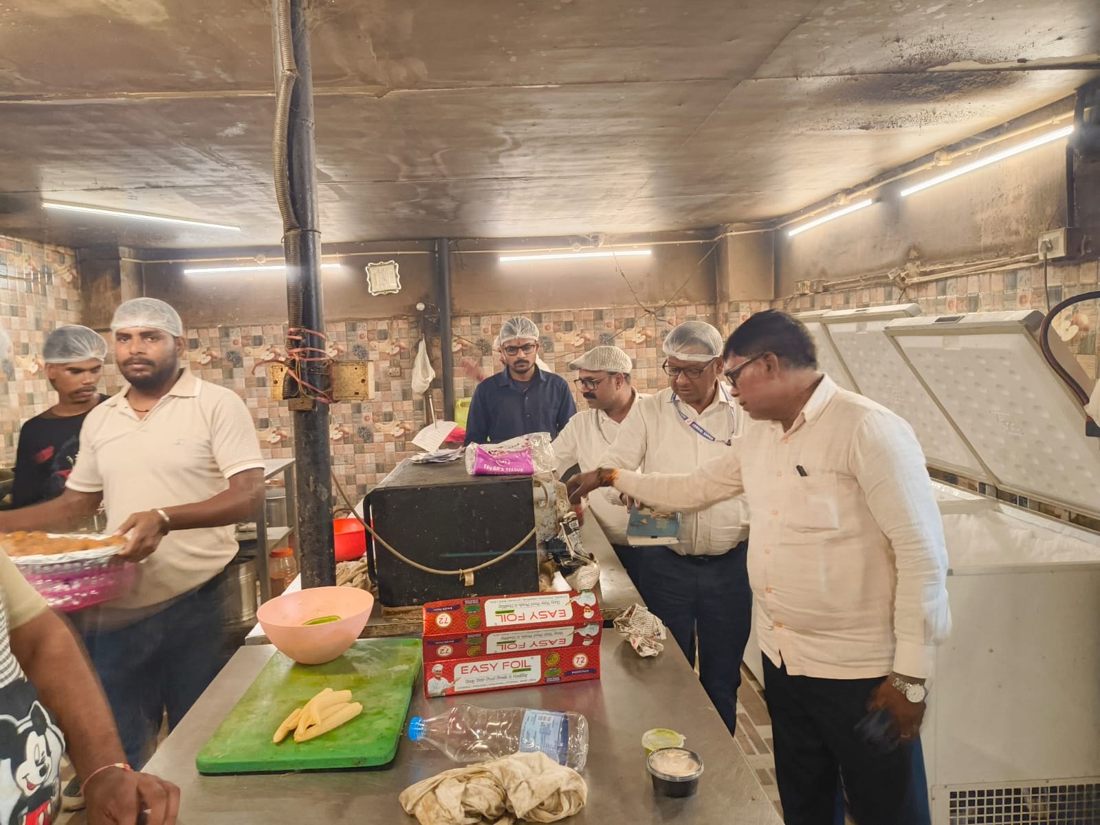 Produce Safety Inspection Patna Food Safety Raid: Phulwari Sharif Hotel Inspection & Seized Items