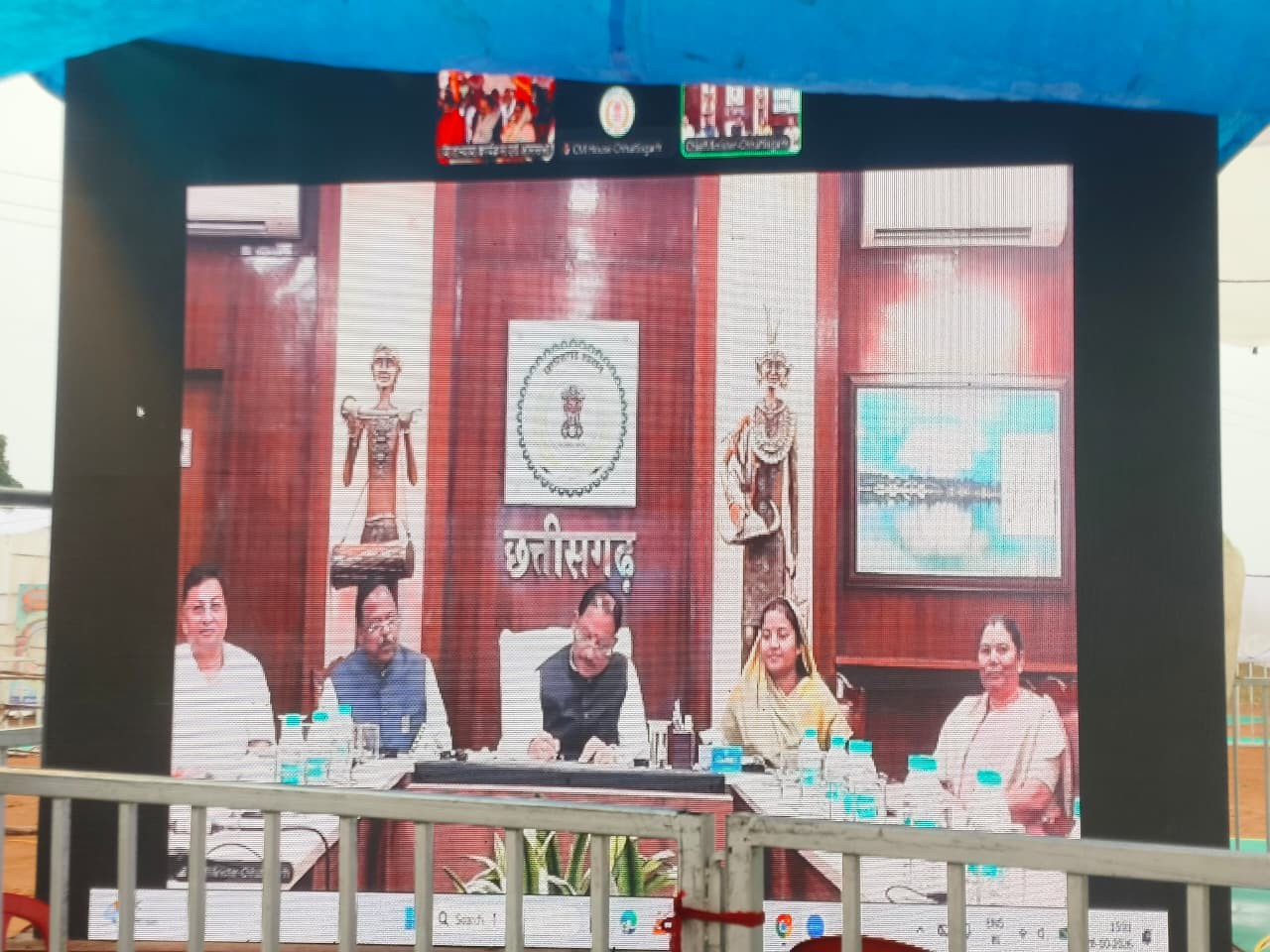 काका लरंग साय की प्रतिमा का अनावरण