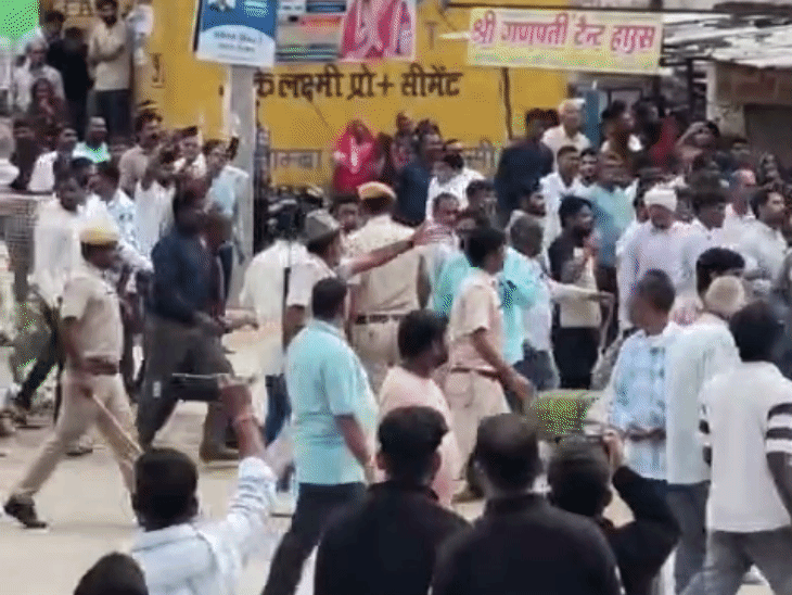 कांवट ग्राम पंचायत में बूथ पर हंगामा करने पर पुलिस ने सरपंच प्रत्याशी के पति को हिरासत में ले लिया।
