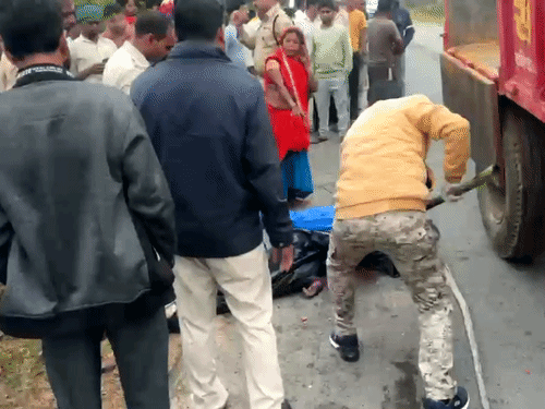सलका-करौटी मार्ग पर टईया गांव के पास हादसा - Dainik Bhaskar