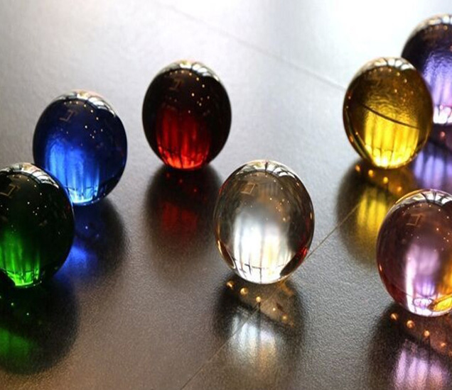 Fengshui Crystal Balls Tips In marathi हे रंगीबेरंगी बॉल्स वाढवू