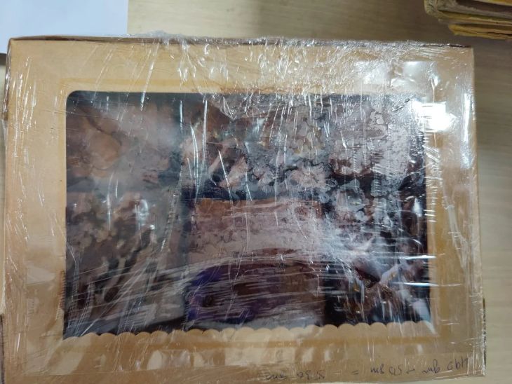 Mumbai news : Supply of drugs from cakes and pastries, ; NCB raids bakery, arrests three | मुंबईत केक आणि पेस्ट्रीतून ड्रग्स पुरवठा करणाऱ्या टोळीचा पर्दाफाश; एनसीबीचा बेकरीवर छापा, तिघांना अटक - Vimarsana News