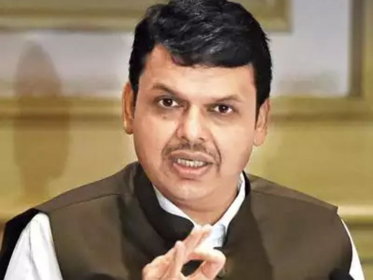 The work of locking democracy by the alliance government: Devendra Fadnavis | आघाडी सरकारकडून लाेकशाहीला कुलूपबंद करण्याचे काम : विराेधी पक्षनेते देवेंद्र फडणवीस - Vimarsana News