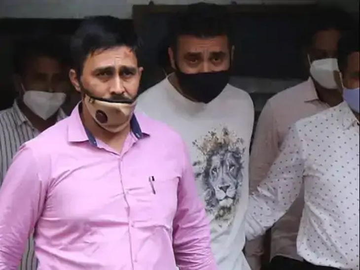raj kundra porn case Bombay high Court Dismissed The Petition Calling The Arrest Illegal | अटक बेकायदेशीर म्हणणारी याचिका न्यायालयाने फेटाळून लावली, वकिलाने म्हटले होते- नोटीस न देता अटक करण्यात आली - Vimarsana News