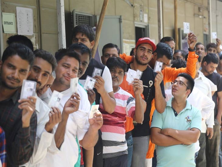 Formation of one-member wards in municipal elections as per the convenience of the front; news and live updates | आघाडीच्या सोयीनुसार पालिका निवडणुकीत एकसदस्यीय प्रभाग रचना; आराखडा तयार करण्याचे निवडणूक आयोगाचे आदेश - Vimarsana News