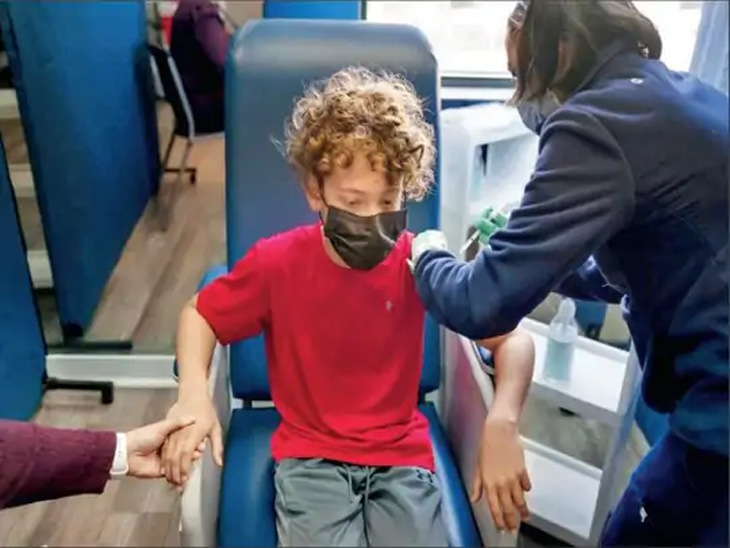 Breaking old record of corona infections in children as soon as schools open in the US | अमेरिकेत शाळा उघडताच मुलांच्या कोरोना संसर्गाचे जुने विक्रम मोडीत, महामारीचा वेगाने फैलाव - Vimarsana News