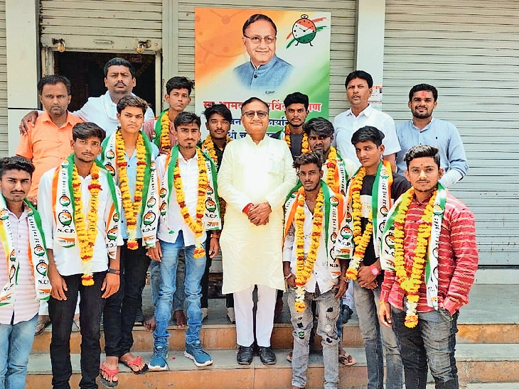 Umrad Public admission of Baji Umrad youth in NCP; The youth were felicitated ...